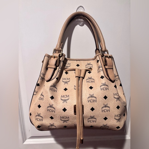 SOLD - Picture 1 of 10